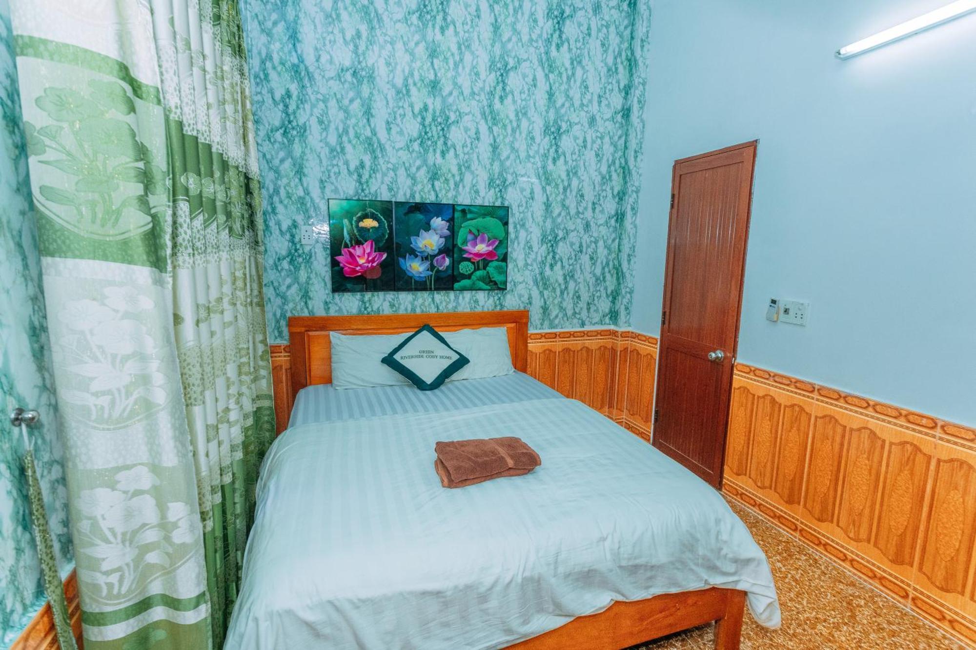 Green Riverside Cosy Home Фонг Нха Екстериор снимка